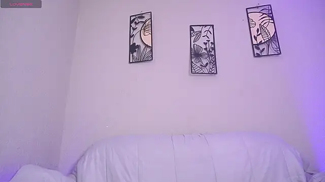 loveegirll1 online show from 29, 3, 2026