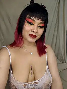 zoe love18 online show from 8, 3, 2026