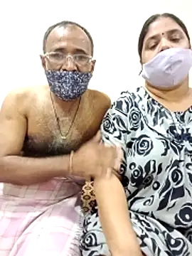 HoneyHush online show from 4, 4, 2026