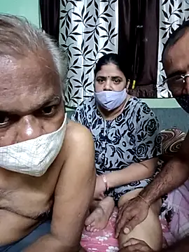 HoneyHush online show from 29, 3, 2026