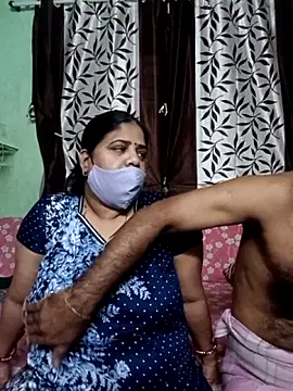 HoneyHush online show from 24, 2, 2026