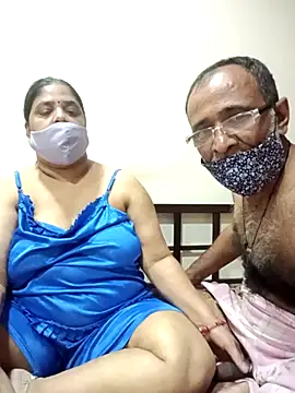 HoneyHush online show from 9, 4, 2026