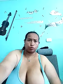 BustySexy Nataly online show from 2, 4, 2026