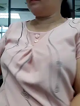 Snapshot of Yummyamasha chatting on 2, 6, 2026 Yummyamasha online show from 2, 6, 2026