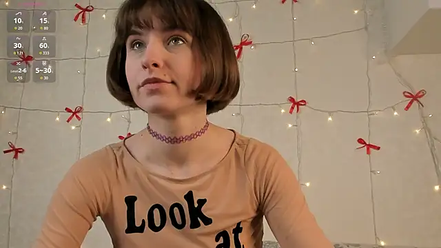 VelvetCaress online show from 6, 5, 2026