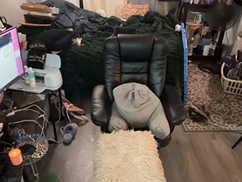 Alicethickpeach online show from 29, 6, 2026