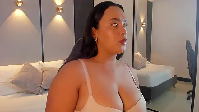 sophia solerr online show from 19, 2, 2026