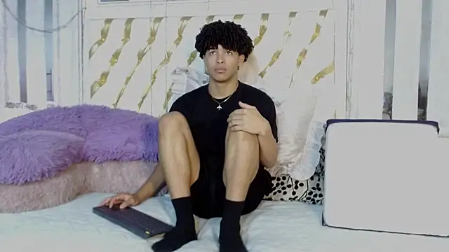 ian smith  online show from 21, 4, 2026