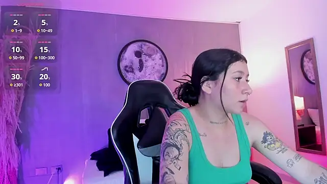 Snapshot of charlottee27_ chatting on 30, 5, 2026 charlottee27 online show from 30, 5, 2026