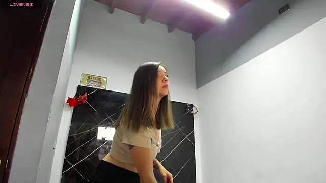 Ana-Spencer online show from 4, 4, 2026