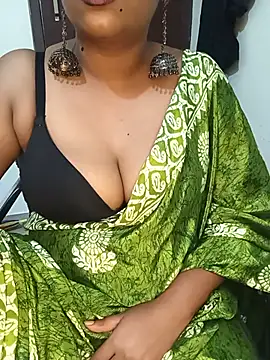 Snapshot of Chinnima143 chatting on 13, 7, 2026 Chinnima143 online show from 13, 7, 2026