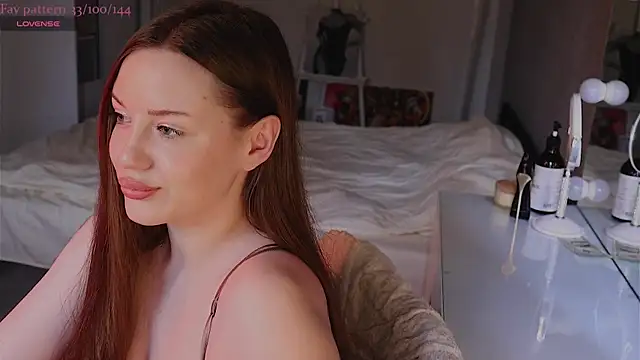 Alisia here online show from 7, 5, 2026