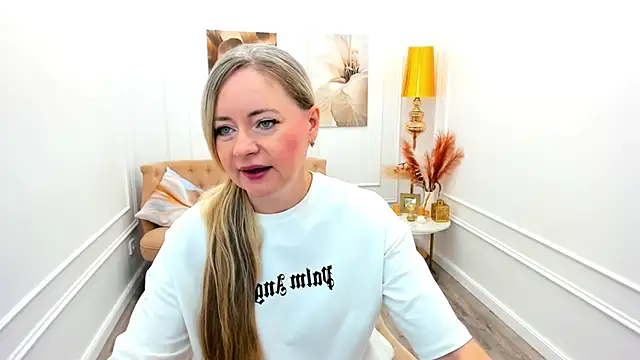 CharlotteKerti online show from 27, 6, 2026