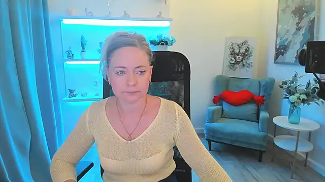 CharlotteKerti online show from 13, 6, 2026
