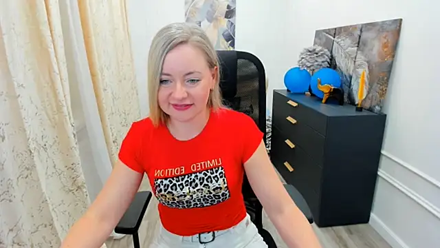 CharlotteKerti online show from 31, 5, 2026