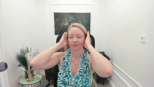 CharlotteKerti online show from 23, 5, 2026