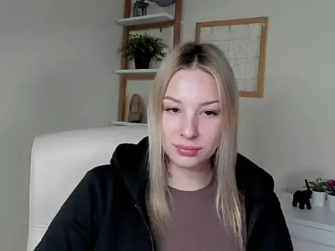 VelvetAngela online show from 13, 2, 2026