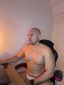 Snapshot of eros_colby chatting on 5, 8, 2026 eros colby online show from 5, 8, 2026