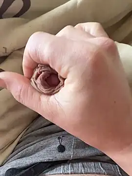 twankletoes1234 online show from 23, 3, 2026