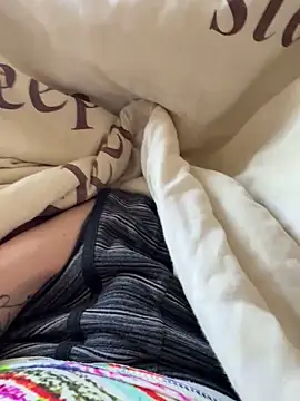 twankletoes1234 online show from 11, 3, 2026