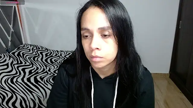 Snapshot of paula_lopez__ chatting on 5, 5, 2026 paula lopez online show from 5, 5, 2026