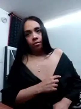 paula lopez   online show from 8, 3, 2026