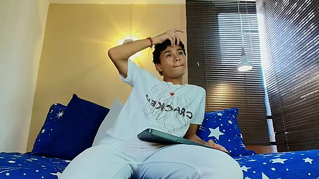 Damon Salvarote S online show from 31, 3, 2026