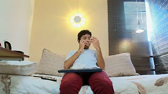 Damon Salvarote S online show from 9, 3, 2026