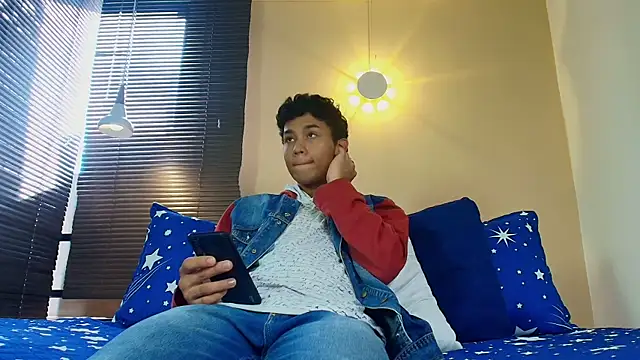 Damon Salvarote S online show from 2, 4, 2026