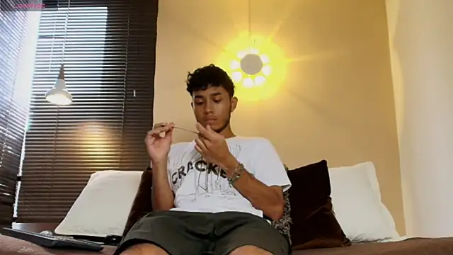 Damon Salvarote S online show from 15, 4, 2026