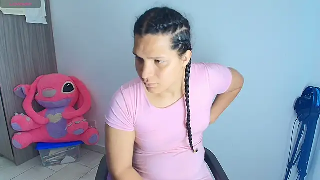 Snapshot of alys_love chatting on 9, 5, 2026 alys love online show from 9, 5, 2026