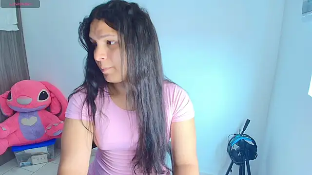 Snapshot of alys_love chatting on 2, 6, 2026 alys love online show from 2, 6, 2026