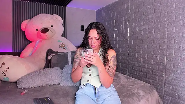 Magic ivone online show from 19, 2, 2026