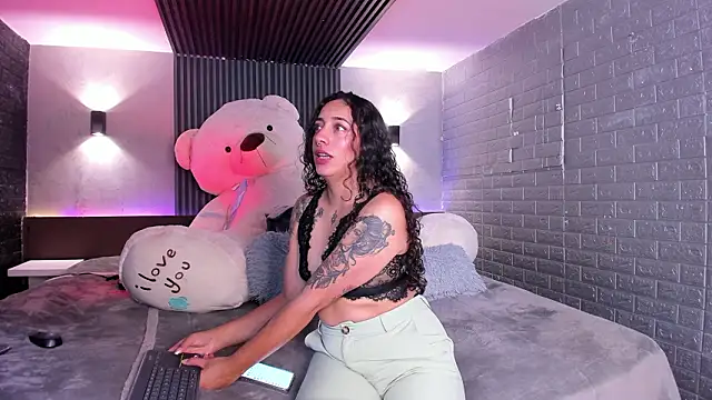 Magic ivone online show from 18, 2, 2026