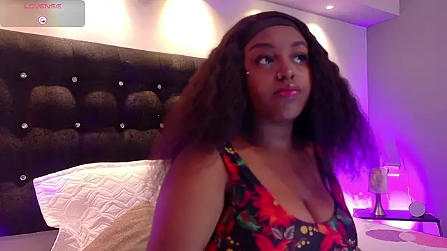 Aitana Oliveira online show from 17, 2, 2026