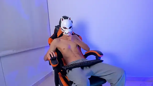 Senpai Lover  online show from 8, 2, 2026