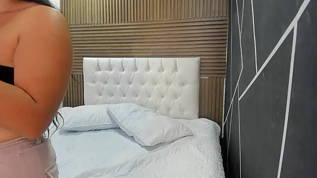 shaden  online show from 24, 3, 2026