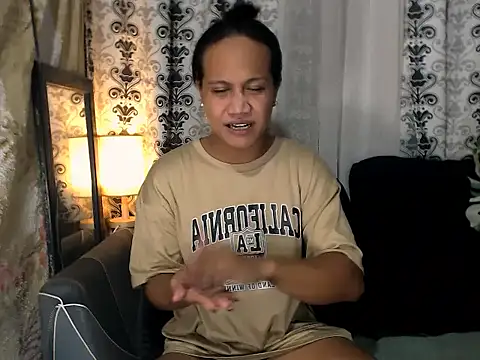 Snapshot of Queen-barbie chatting on 20, 7, 2026 Queen-barbie online show from 20, 7, 2026