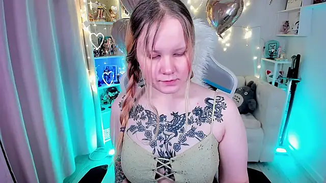 AnnieVibe online show from 15, 2, 2026