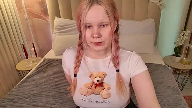 AnnieVibe online show from 28, 3, 2026