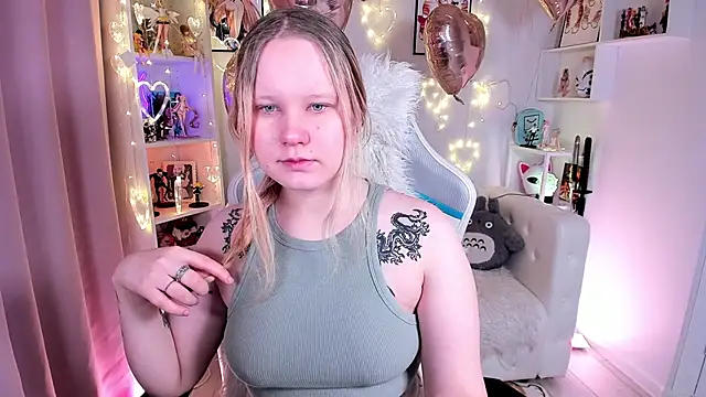 AnnieVibe online show from 6, 2, 2026