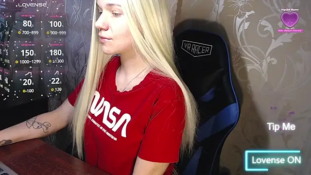 Shiny Victoria online show from 4, 3, 2026