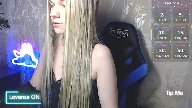 Shiny Victoria online show from 16, 5, 2026