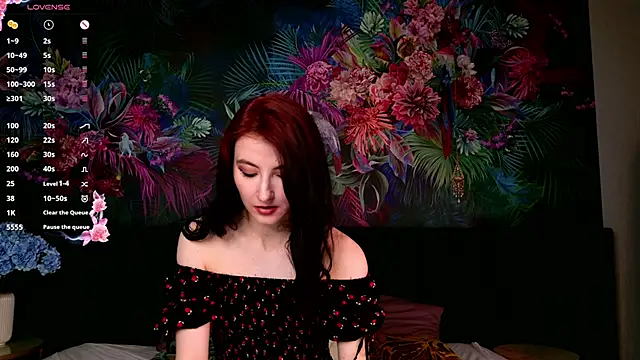 NicoleLuxe online show from 20, 5, 2026