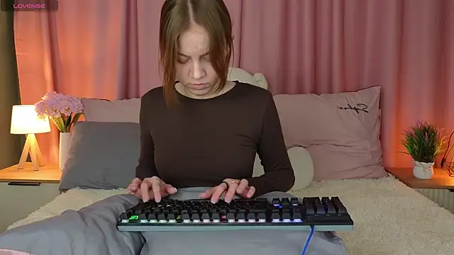 Snapshot of AliceYummy chatting on 18, 2, 2026 AliceYummy online show from 18, 2, 2026