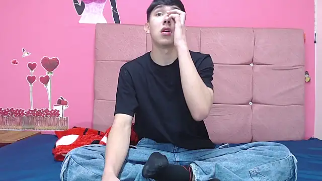 massimoferrera303av online show from 17, 2, 2026