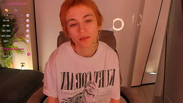 AutumnWhisper online show from 12, 2, 2026