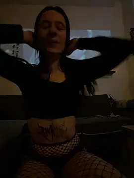 juicygirlandmyfuckboy online show from 5, 6, 2026