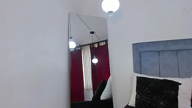 Atenis thompson online show from 5, 6, 2026
