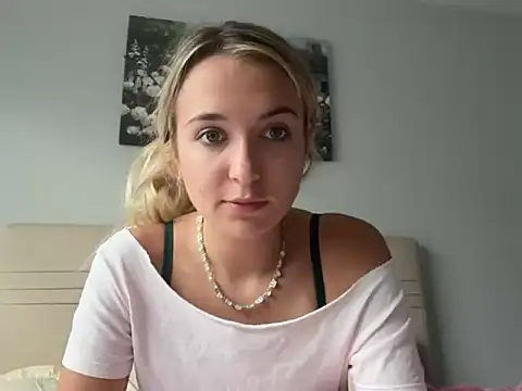 kelseyblu online show from 23, 4, 2026